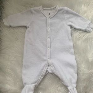 Snugabye NB Velour White Onesie with Snaps